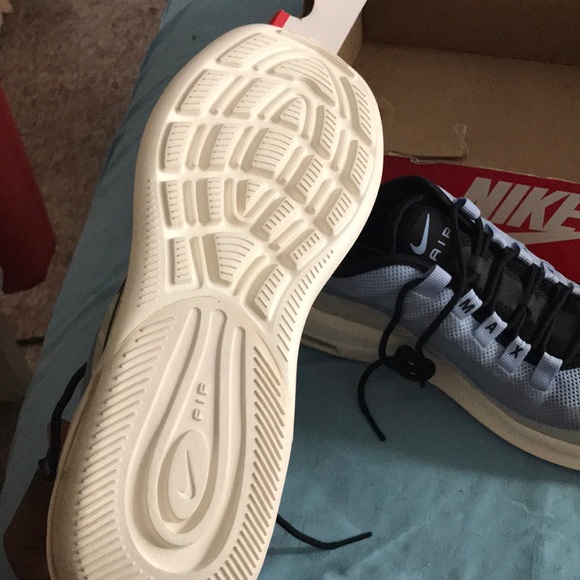 Air max Nike shoes ! - Picture 3 of 5